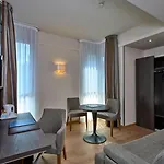 Hotel Como 4*