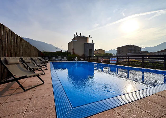 Отель Hotel Como 4*