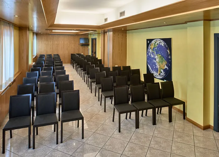 Hotel Como Отель 4*