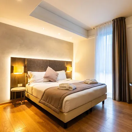Hotel Como Hotell 4*