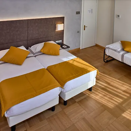 Otel Hotel Como 4*