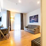 Hotel Como 4*