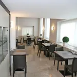 Hotel Como 4*